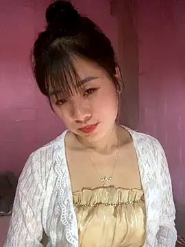 Snapshot of One-nice chatting on December 2025 03:07:02 PM One-nice online show from December 2025 03:07:02 PM