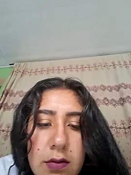 CAROLINE  07 online show from November 2025 05:02:01 PM