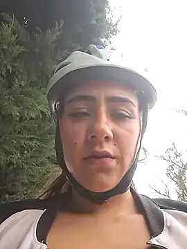 CAROLINE  07 online show from March 2026 12:23:01 PM