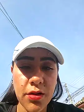 CAROLINE  07 online show from March 2026 12:44:02 PM