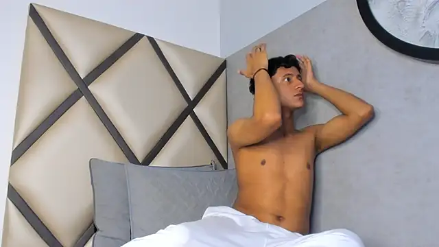  Leohot  online show from October 2025 03:27:01 AM