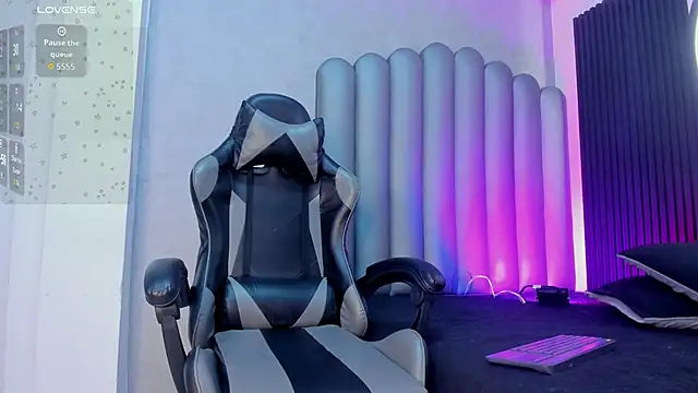  Leohot  online show from October 2025 03:52:02 AM