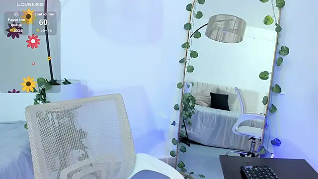 Snapshot of _shaiira chatting on October 2025 01:11:02 PM shaiira online show from October 2025 01:11:02 PM