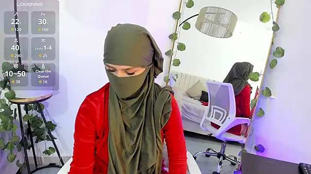 Snapshot of _shaiira chatting on October 2025 01:18:02 PM shaiira online show from October 2025 01:18:02 PM