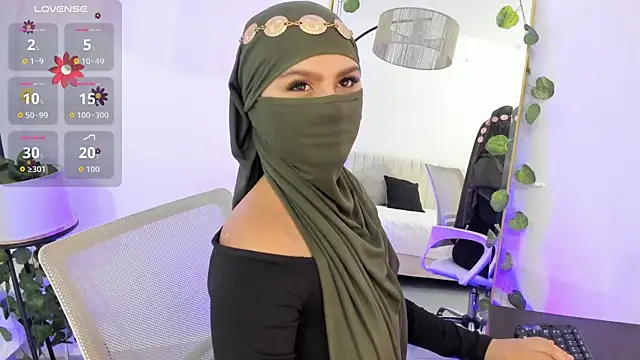 Snapshot of _shaiira chatting on October 2025 01:02:02 PM shaiira online show from October 2025 01:02:02 PM