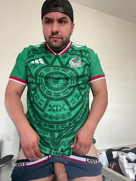 Snapshot of raulgzz4 chatting on July 2026 03:27:02 PM raulgzz4 online show from July 2026 03:27:02 PM