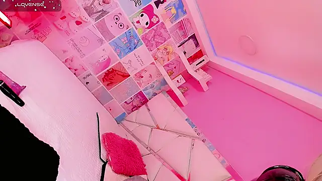 Ariia-janee online show from December 2025 05:05:01 AM