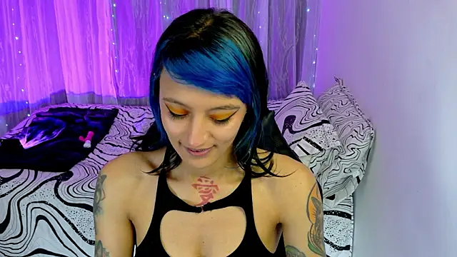 Blazing Haze online show from January 2026 07:11:01 PM