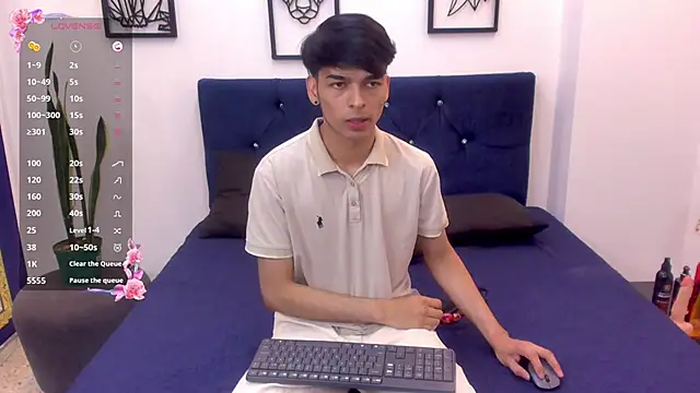 OnlyJos online show from October 2025 05:42:01 PM