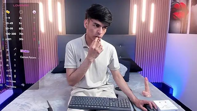 OnlyJos online show from November 2025 08:09:01 PM