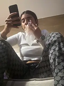 Snapshot of Miagomezx chatting on February 2026 02:53:01 AM Miagomezx online show from February 2026 02:53:01 AM