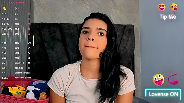 Snapshot of Miagomezx chatting on February 2026 08:35:01 PM Miagomezx online show from February 2026 08:35:01 PM