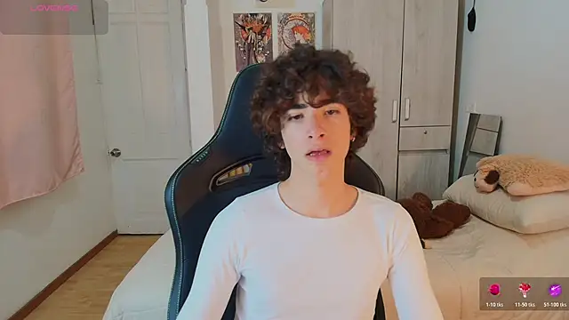 Nude Boy18 online show from December 2025 11:56:02 PM