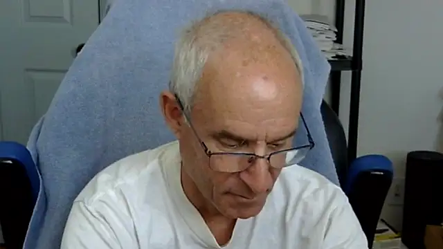 Snapshot of funone1999 chatting on September 2025 06:44:02 PM funone1999 online show from September 2025 06:44:02 PM