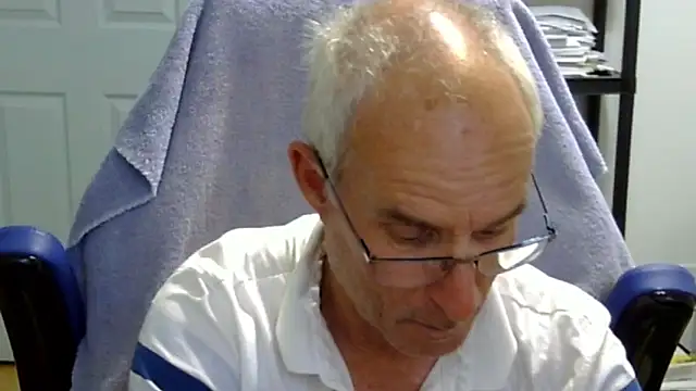 Snapshot of funone1999 chatting on October 2025 01:22:01 AM funone1999 online show from October 2025 01:22:01 AM