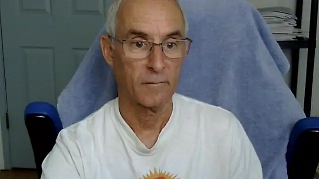 Snapshot of funone1999 chatting on October 2025 03:31:02 PM funone1999 online show from October 2025 03:31:02 PM