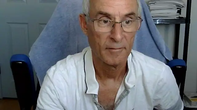 Snapshot of funone1999 chatting on October 2025 09:57:02 PM funone1999 online show from October 2025 09:57:02 PM