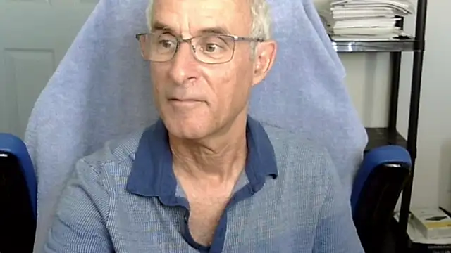 Snapshot of funone1999 chatting on October 2025 10:01:01 PM funone1999 online show from October 2025 10:01:01 PM