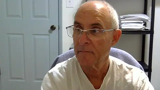 Snapshot of funone1999 chatting on October 2025 04:46:02 AM funone1999 online show from October 2025 04:46:02 AM