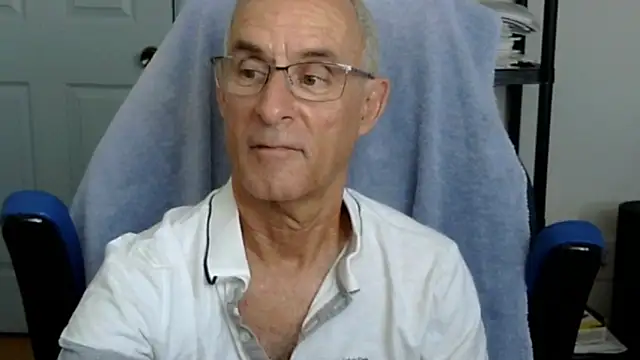 Snapshot of funone1999 chatting on October 2025 08:35:01 PM funone1999 online show from October 2025 08:35:01 PM