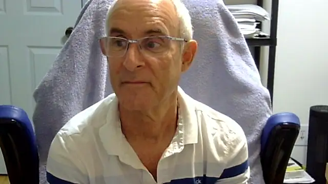 Snapshot of funone1999 chatting on November 2025 03:15:01 AM funone1999 online show from November 2025 03:15:01 AM