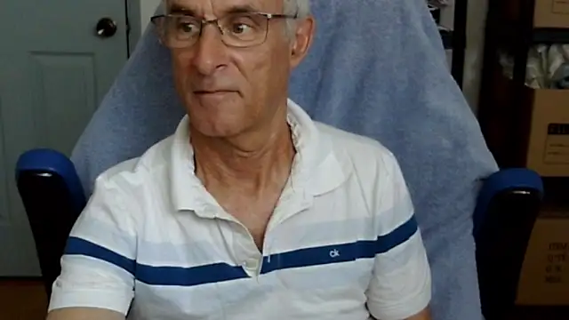 Snapshot of funone1999 chatting on April 2026 08:25:02 PM funone1999 online show from April 2026 08:25:02 PM