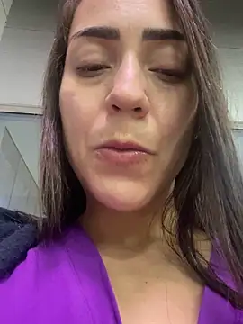 lucioliveira online show from September 2025 01:07:02 AM