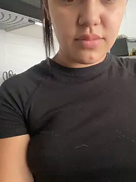 Snapshot of lunita_sweet5 chatting on December 2025 03:32:01 PM lunita sweet5 online show from December 2025 03:32:01 PM