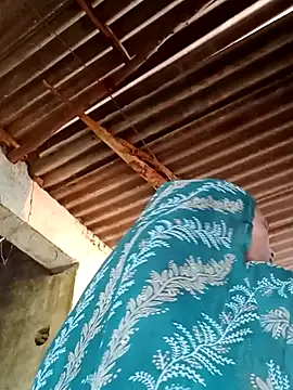 Joshi Love143 online show from September 2025 04:01:01 AM