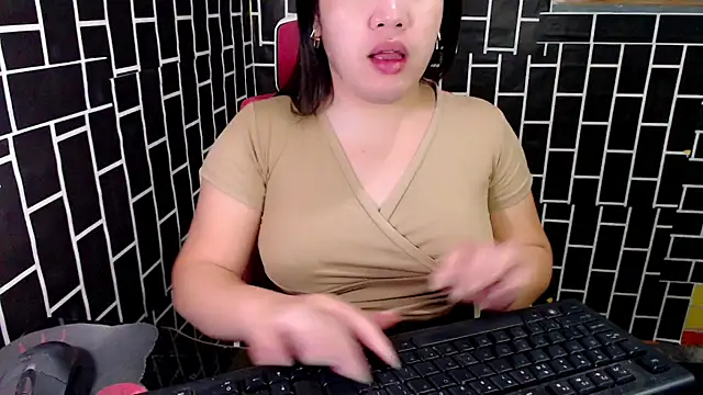 xUrDreamSlutWhore online show from September 2025 09:16:02 PM