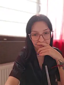 AllexyAle online show from March 2026 05:24:02 AM