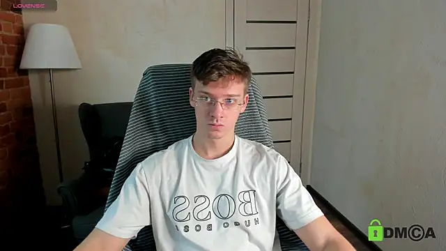 Harm Dick online show from October 2025 10:38:02 AM