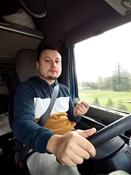 Snapshot of Amberdual chatting on October 2025 07:12:01 AM Amberdual online show from October 2025 07:12:01 AM