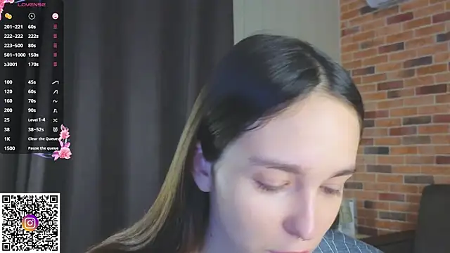 SoftieDream online show from December 2025 06:18:01 AM