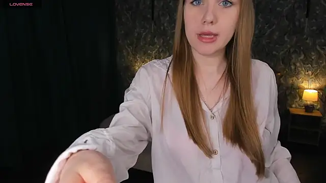 OdellaFrake online show from November 2025 08:36:02 PM