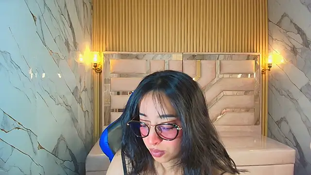 zoe r  online show from November 2025 03:20:02 AM