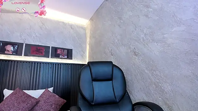 dark  nymph online show from September 2025 12:27:02 PM