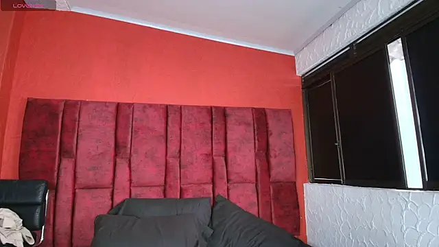 LilithVibe  online show from January 2026 01:49:01 PM