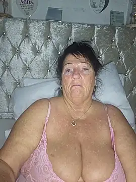 Snapshot of Angeldelightt chatting on October 2025 08:42:02 PM Angeldelightt online show from October 2025 08:42:02 PM