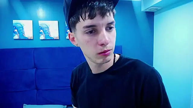 Jheampiiero online show from September 2025 01:23:02 PM