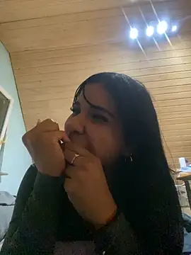 Laura-angeel online show from October 2025 08:51:01 PM