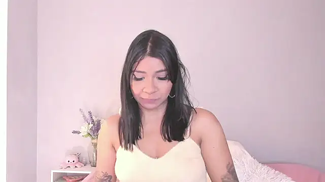 Laura-angeel online show from February 2026 05:28:02 PM