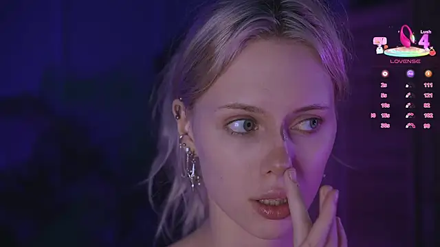 Nelly Carroll online show from November 2025 04:49:01 PM