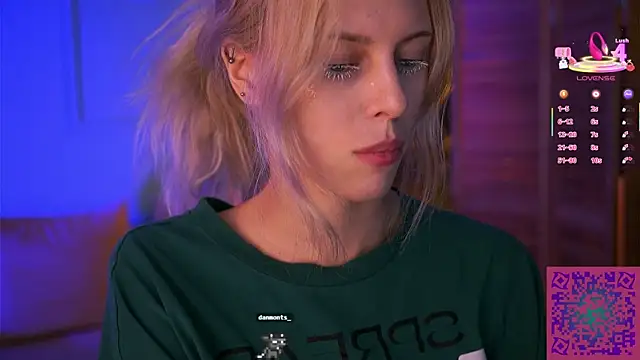 Nelly Carroll online show from December 2025 08:30:01 AM