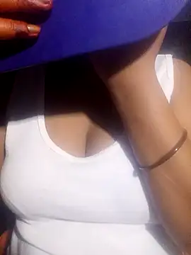 hottiebaba 01 online show from October 2025 11:54:01 AM