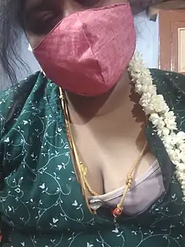 Snapshot of TAMIL_ELAKKIYA chatting on July 2026 05:52:01 PM TAMIL ELAKKIYA online show from July 2026 05:52:01 PM