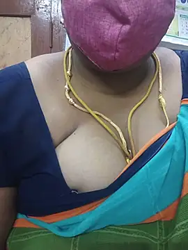 Snapshot of TAMIL_ELAKKIYA chatting on July 2026 07:54:02 AM TAMIL ELAKKIYA online show from July 2026 07:54:02 AM