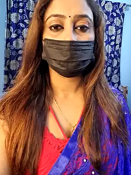 Cute-lusi online show from September 2025 07:52:01 PM