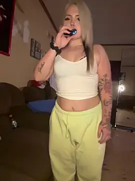 JuicyExxxperience online show from February 2026 12:45:02 PM