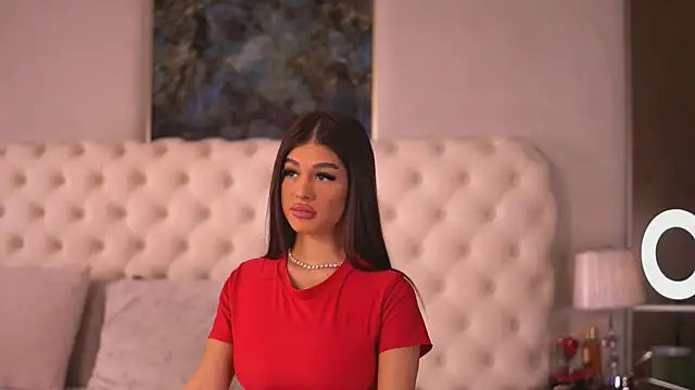 BellaNoirre online show from April 2026 06:12:01 PM